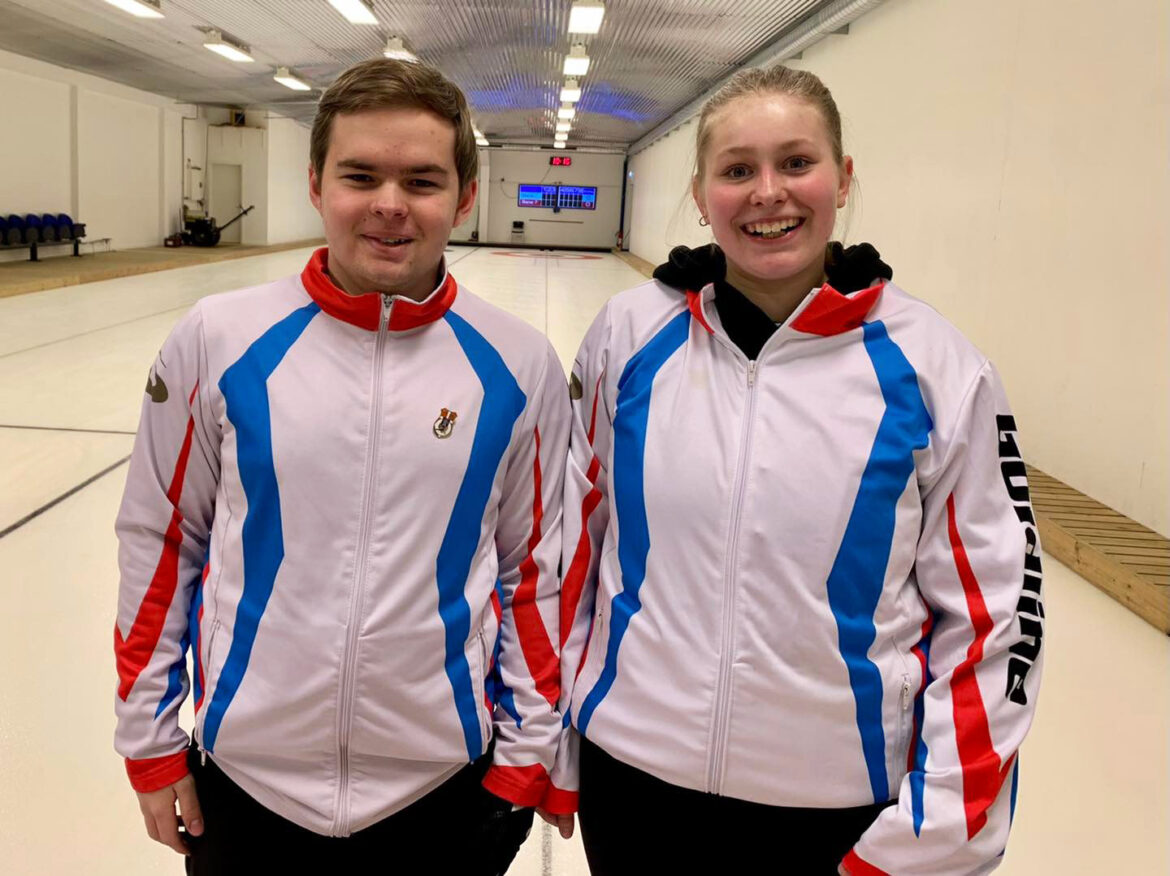 Natalie Wiksten og Oliver Fjeldsted Rasmussen vinder DM Junior Mixed Doubles 2022