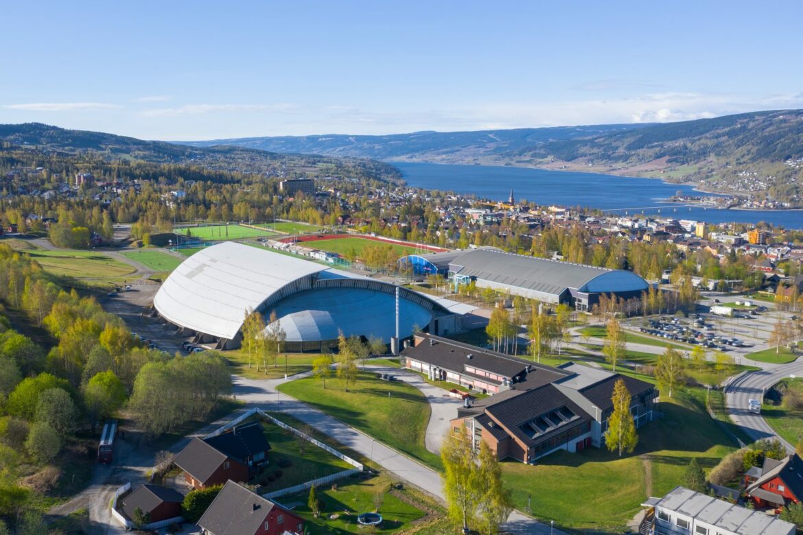 Juniorspillere og trænere tager til World Curling Youth Camp i Lillehammer